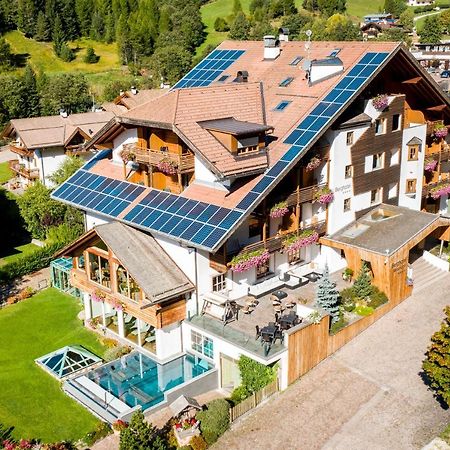 Berghotel Miramonti Tesero Esterno foto