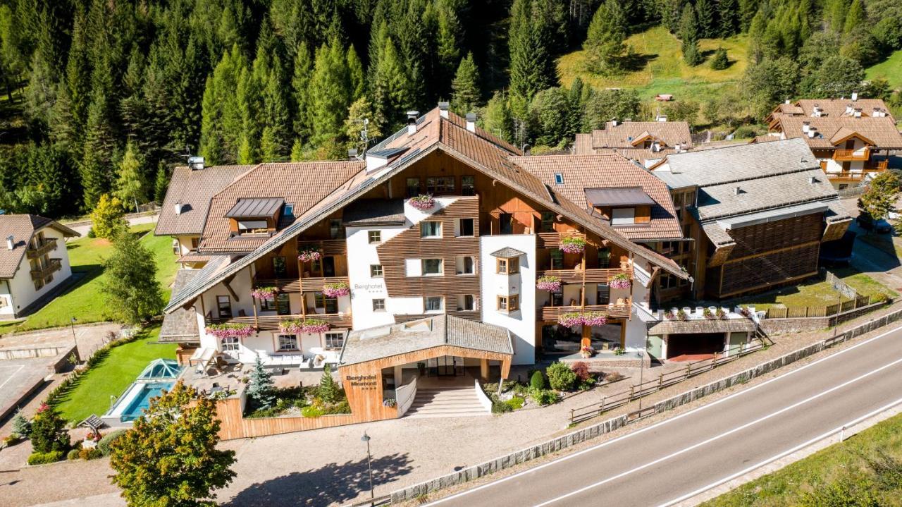 Berghotel Miramonti Tesero Esterno foto