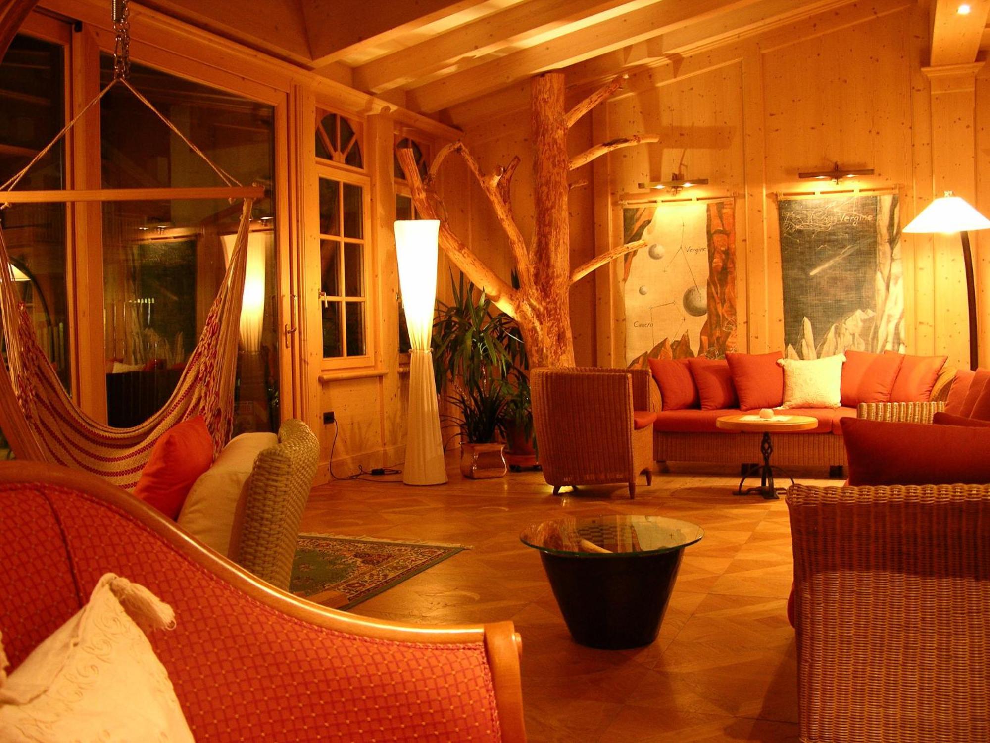 Berghotel Miramonti Tesero Esterno foto
